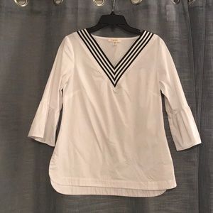 White VNeck Como Blu blouse